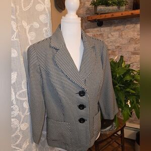 T. MILANO Black and White Houndstooth Blazer